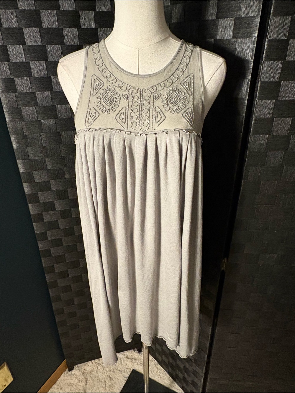 Vintage 90s Y2K Banana Republic Emi Embroidered Boho Trapeze Dress Grey